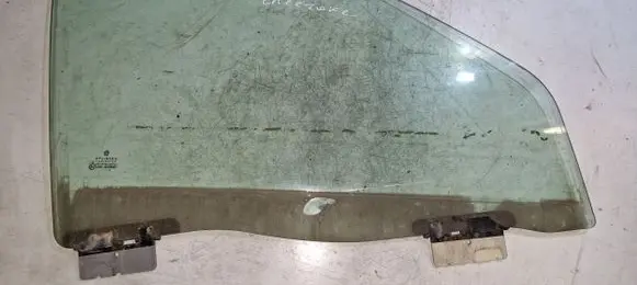 Jeep Grand Cherokee (WK) Front door window glass four-door 43R000007