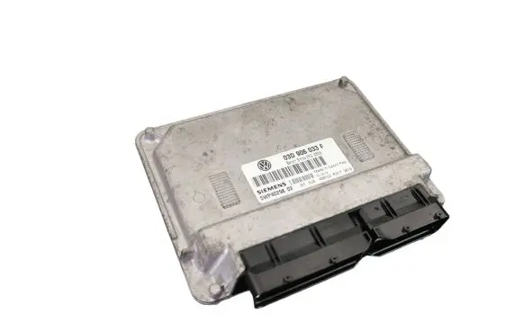 Volkswagen Polo Engine control unit/module 03D906033F 3PG2509 5WP4029802