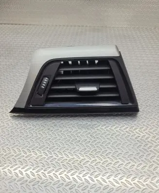 BMW 4 F36 Gran coupe Dashboard side air vent grill/cover trim 9231995