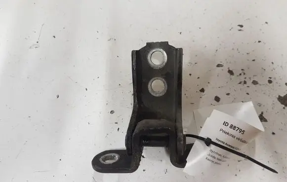 Toyota Avensis T270 Front door upper hinge