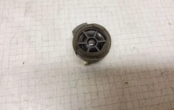 Toyota Corolla Verso E121 Front door high frequency speaker 861600F010