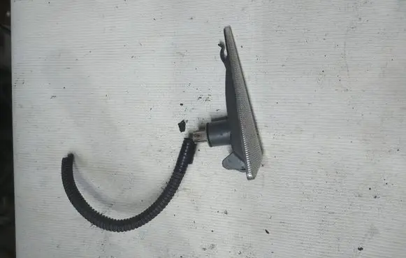 Renault Espace - Grand espace IV Front fender indicator light 8200027150