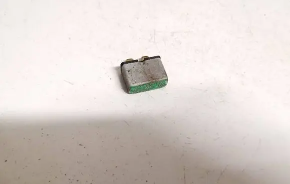 Volkswagen Golf IV Other relay 443937105A