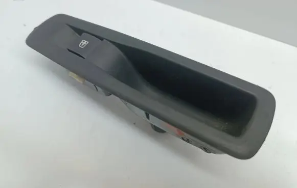 Renault Laguna III Electric window control switch 82944002R