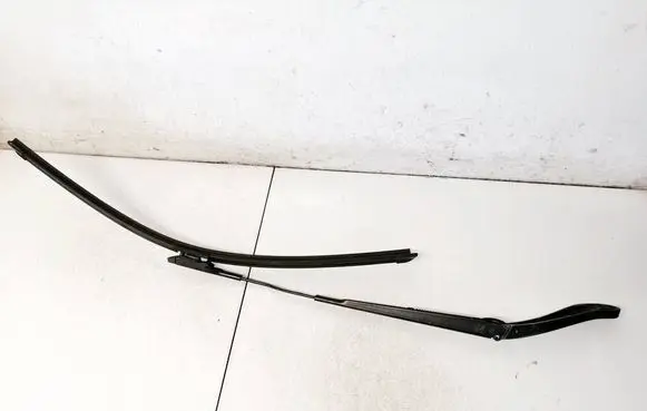 Ford Grand C-MAX Front wiper blade arm AM5117526AB AM51-17526-AB