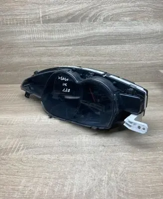 Toyota Verso Speedometer (instrument cluster) 838000F130 MB2574500496