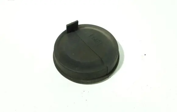 Toyota Corolla E120 E130 Headlight/headlamp dust cover 89001960
