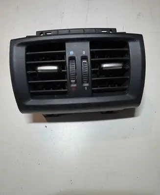 BMW X3 F25 Rear air vent grill 9200888