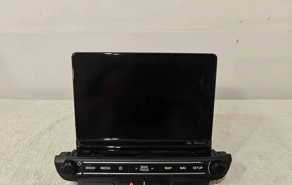 KIA Pro Cee'd III Radio/CD/DVD/GPS head unit 96560J7110WK 10R0510034 LAAC412CDNG