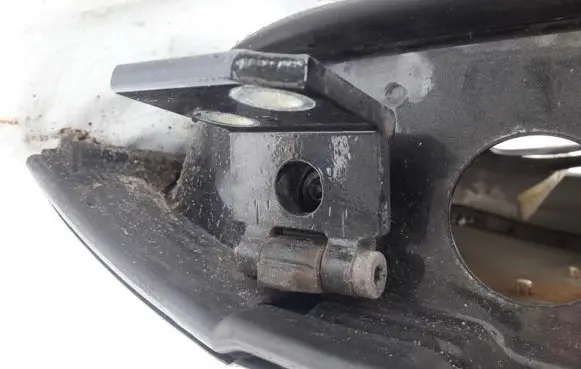 Peugeot 607 Rear door lower hinge