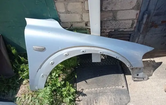 Volvo XC70 Fender