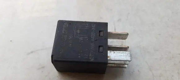 Volvo V70 Other relay 9441161 004972A