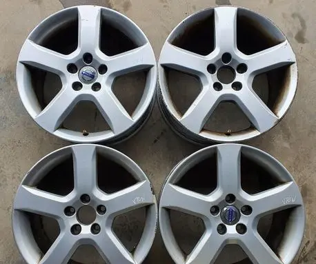 Volvo V70 R17 alloy rim 