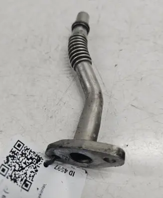 Coolant pipe/hose