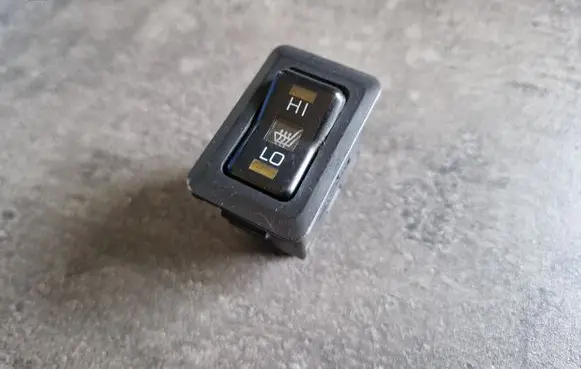 Mitsubishi L200 Seat heating switch 