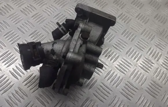 Ford Mondeo Mk III Water pump