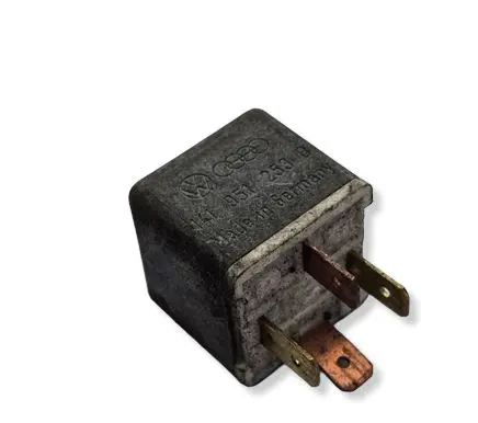 Seat Toledo II (1M) Other relay 141951253B