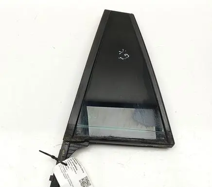 Skoda Kodiaq Rear vent window glass 565845213