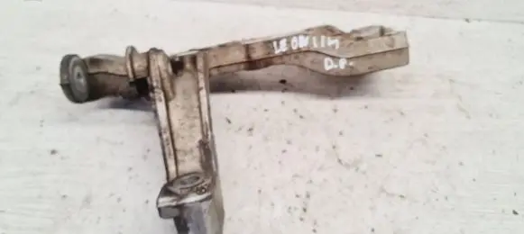 Seat Leon (1P) Other front suspension part 1K0199296E