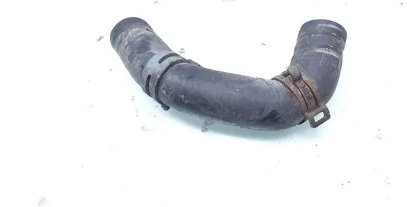 Volkswagen PASSAT B6 Engine coolant pipe/hose
