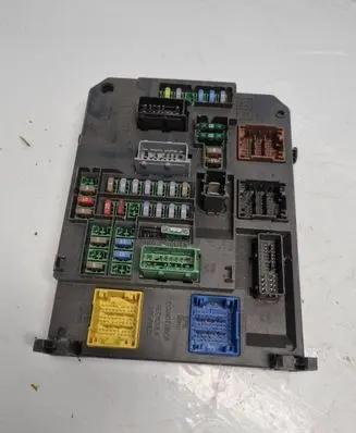 Peugeot 508 RXH Fuse module 9665547580 S180121004G BSIQ0400
