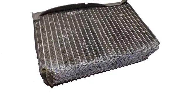 Audi A8 S8 D2 4D Air conditioning (A/C) radiator (interior) 4D0820103