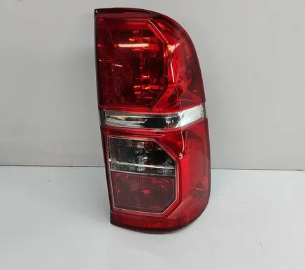 Toyota Hilux (AN10, AN20, AN30) Rear/tail lights 815500K170