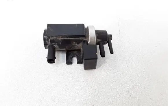 Mercedes-Benz B W245 Vacuum valve A0051535528