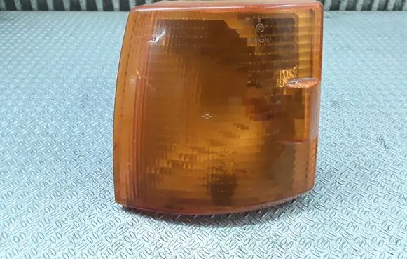 Volkswagen Transporter - Caravelle T4 Front indicator light 701953049