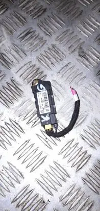 Mercedes-Benz CLK A209 C209 Airbag deployment crash/impact sensor 0018209126 302260002