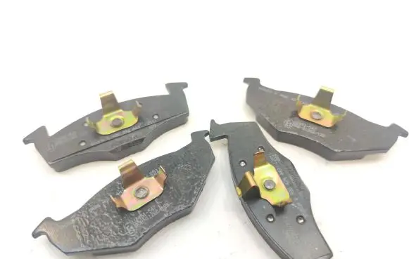 Volkswagen Vento Brake pads (front) 0986424449 1H0698151B D694