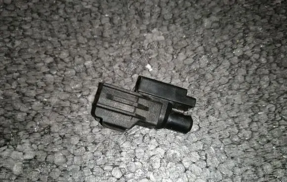 Toyota Avensis T220 Outside/exterior temperature sensor 0775004220