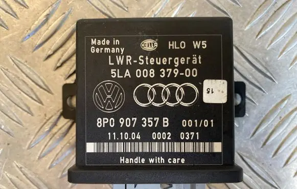Audi A4 S4 B7 8E 8H Light module LCM 5LA00837900 8P0907357B 00020371