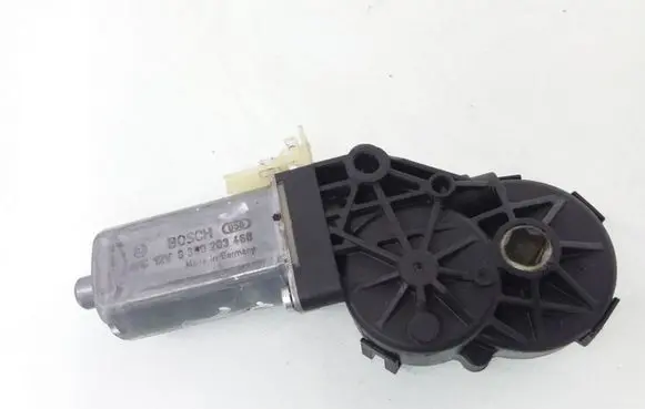 Skoda Superb B6 (3T) Seat adjustment motor 0390203468