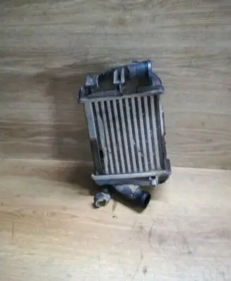 Audi A4 S4 B6 8E 8H Intercooler radiator 8E0145805E