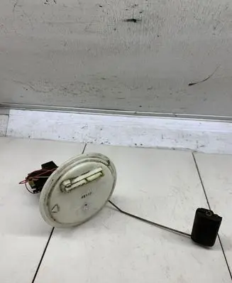 Volvo XC70 Fuel level sensor 49112