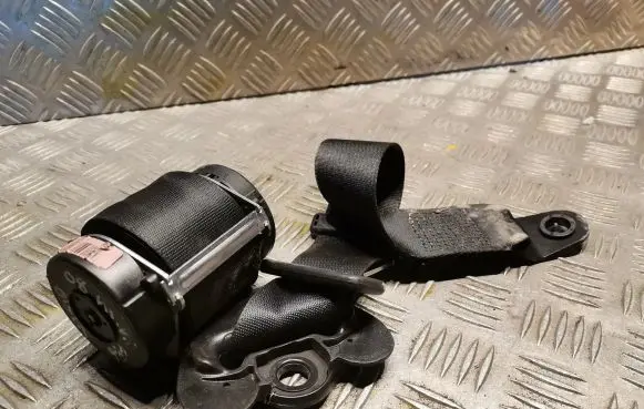 Mini One - Cooper Coupe R56 Rear seatbelt 2751402