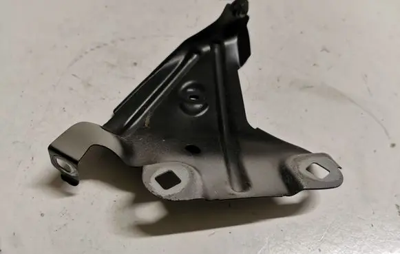BMW X1 F48 F49 Fender mounting bracket 7351515