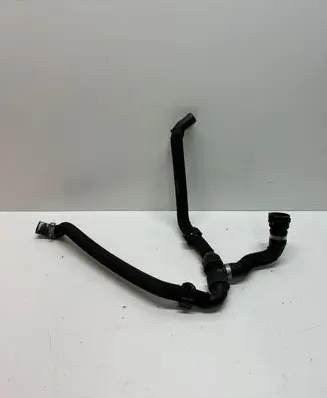 Coolant pipe/hose