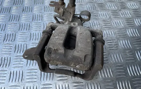 Volkswagen Caddy Rear brake caliper