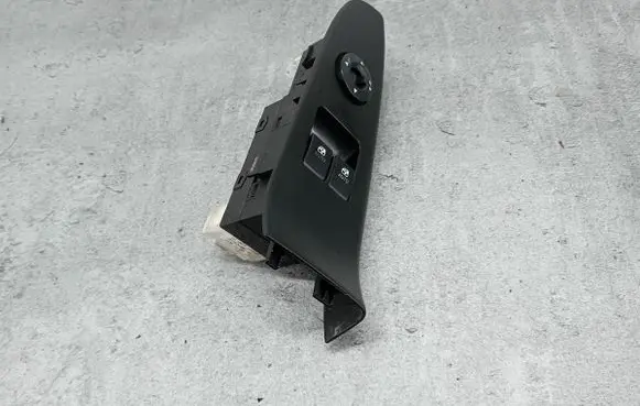 KIA Pro Cee'd I Quarter vent window switch 36949K