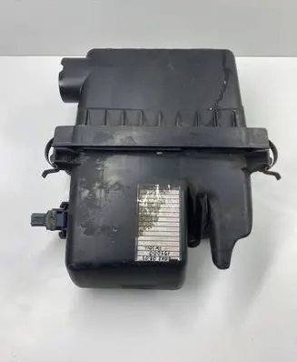 Toyota Yaris Air filter box 2202023010 1001405220