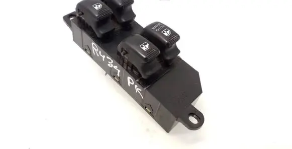 Hyundai Santa Fe Electric window control switch 9357026000 84LH215S3D 9357026100