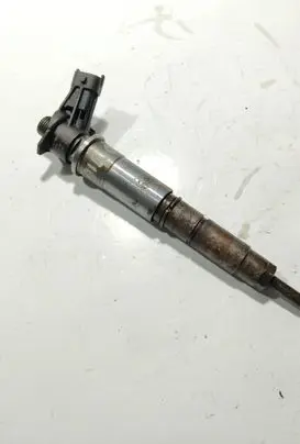 Nissan X-Trail T31 Fuel injector H82409395 804554 0445115