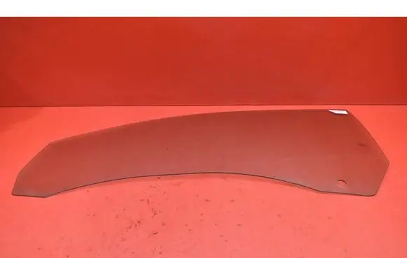 Audi A5 8T 8F Front door window glass four-door 