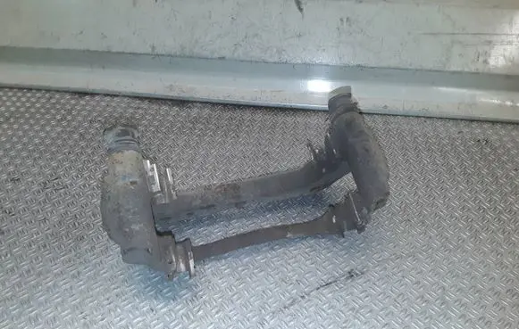 Toyota Verso Front Brake Caliper Pad/Carrier