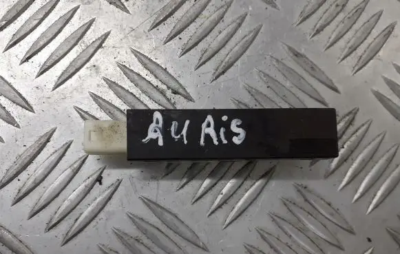 Toyota Auris 150 Airbag deployment crash/impact sensor