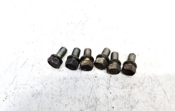 Nissan Note (E11) Nuts/bolts 