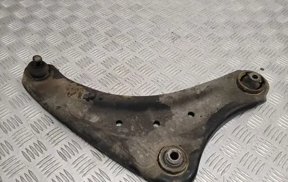 Nissan Leaf II (ZE1) Front lower control arm/wishbone 