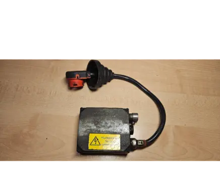 BMW X5 E53 Headlight ballast module Xenon 8386708 5DV007760-41